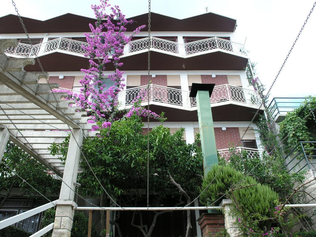 Apartments Dobrila Podgora Exteriör bild
